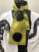 Load image into Gallery viewer, Applique and beaded scarf in green and black
